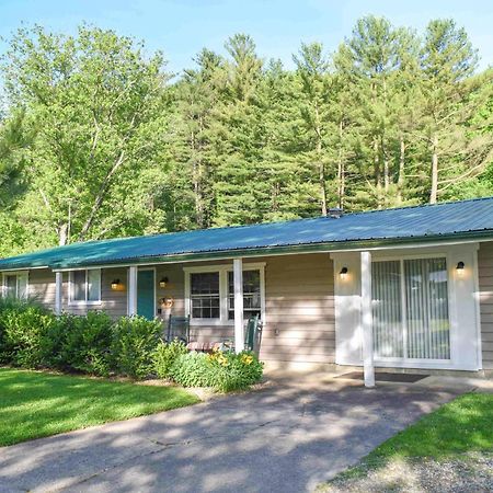 Cottage With Yard And Grill About 21 Mi To Hocking Hills! Nelsonville Exterior photo